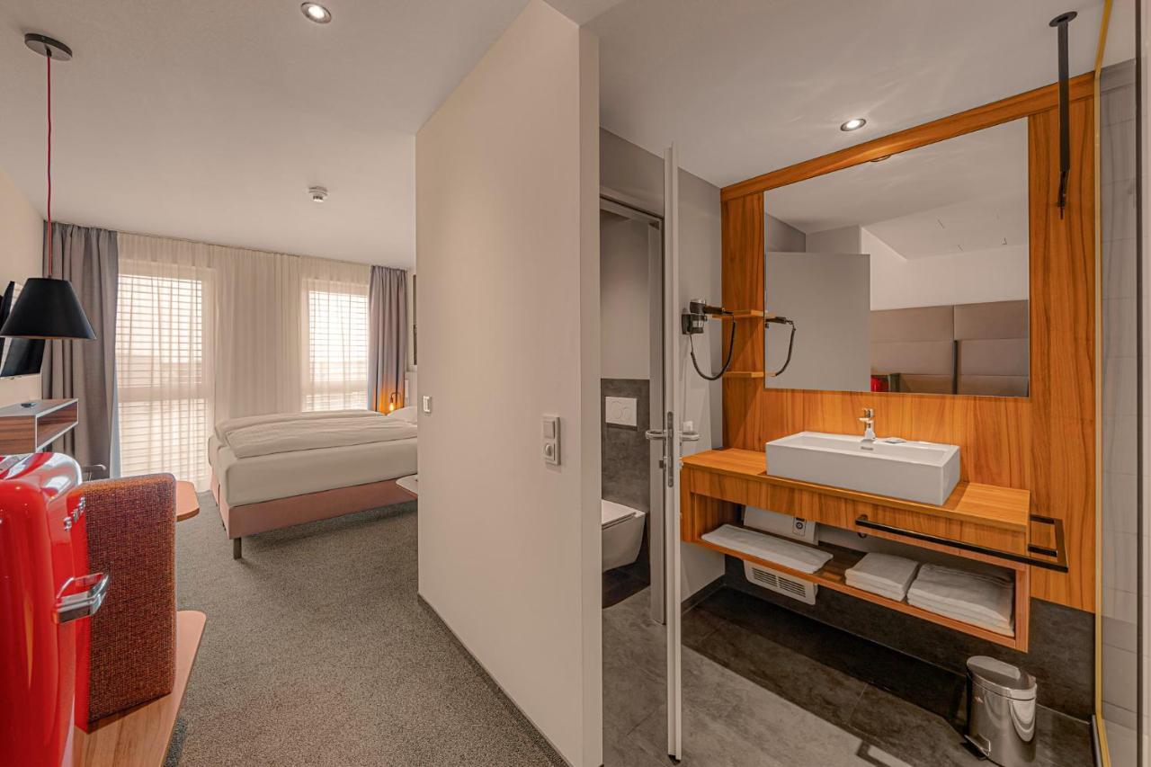 Zuendwerk - Motel Strasshof an der Nordbahn Dış mekan fotoğraf